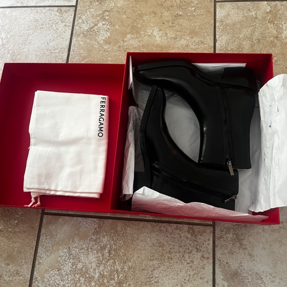 Ferragamo boots main image 5